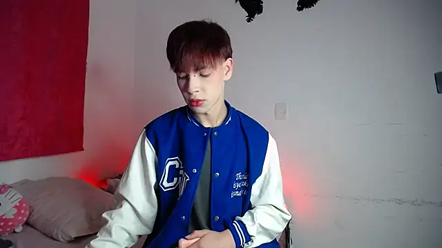 Snapshot of lucky_stricke chatting on December 5, 2025, 6:23 am lucky stricke online show from December 5, 2025, 6:23 am