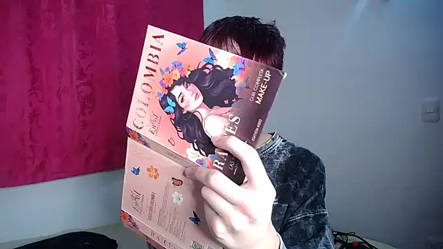 lucky stricke online show from November 19, 2025, 4:01 am