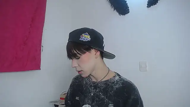 lucky stricke online show from November 2, 2025, 3:55 am