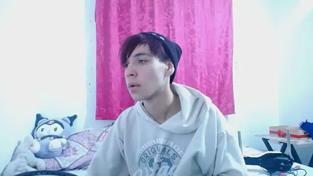 lucky stricke online show from November 4, 2025, 3:32 am