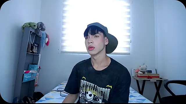 lucky stricke online show from September 27, 2025, 8:04 pm