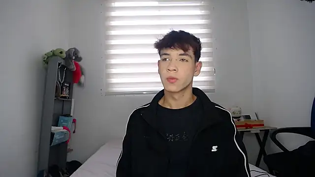 lucky stricke online show from September 22, 2025, 8:59 pm