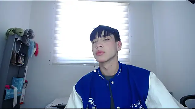 lucky stricke online show from October 2, 2025, 8:01 pm