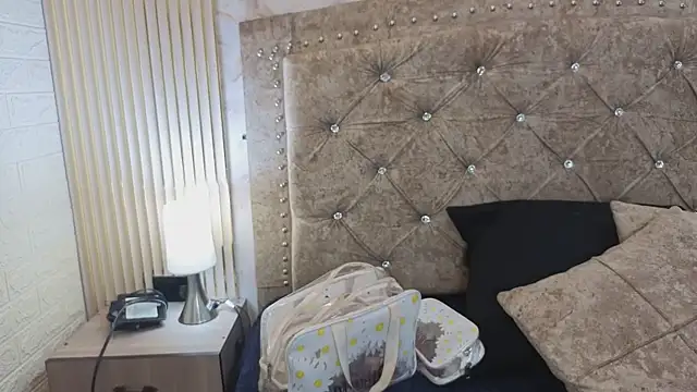 Snapshot of AnastasiaColeman chatting on April 15, 2026, 7:58 pm AnastasiaColeman online show from April 15, 2026, 7:58 pm