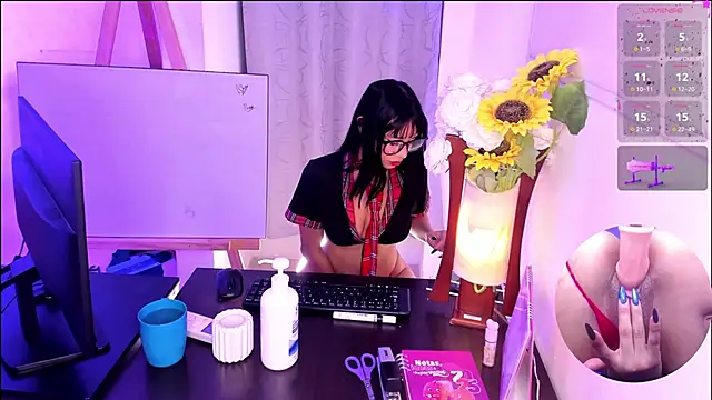 Snapshot of DollyMae_ chatting on March 8, 2026, 4:49 am DollyMae online show from March 8, 2026, 4:49 am