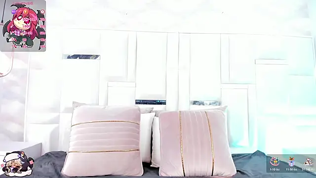 Im Molly Angel online show from November 26, 2025, 8:42 pm