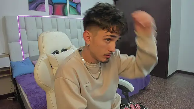 Snapshot of nextboywell1 chatting on April 7, 2026, 3:08 am nextboywell1 online show from April 7, 2026, 3:08 am