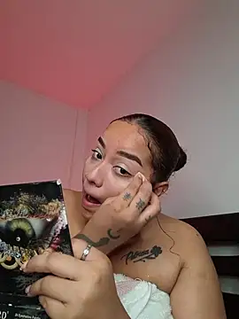 Nicoll 31 online show from November 20, 2025, 11:36 pm