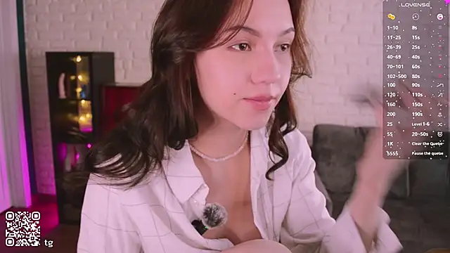 KendalHottt online show from October 12, 2025, 5:53 am