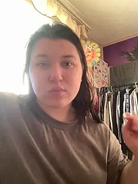 Snapshot of Kemeli008 chatting on February 5, 2026, 7:37 am Kemeli008 online show from February 5, 2026, 7:37 am