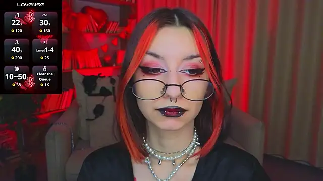 Snapshot of Mistress__Marcelline chatting on February 13, 2026, 9:42 am Mistress Marcelline online show from February 13, 2026, 9:42 am