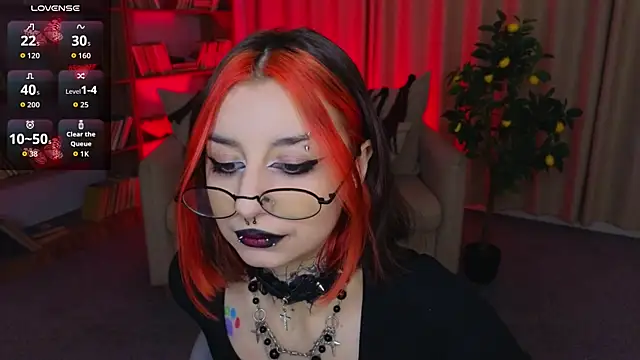 Mistress  Marcelline online show from May 27, 2026, 1:57 am