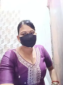Snapshot of varnika chatting on May 12, 2026, 7:49 am varnika online show from May 12, 2026, 7:49 am