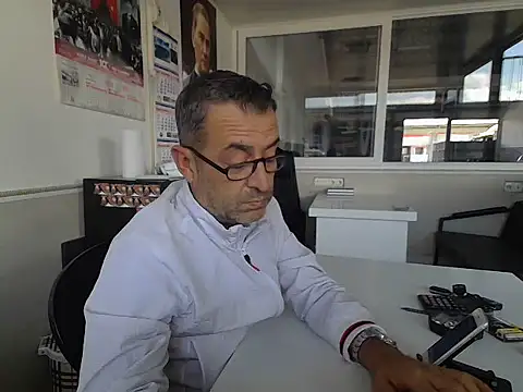 Snapshot of rafasilva3535 chatting on September 30, 2025, 11:05 am rafasilva3535 online show from September 30, 2025, 11:05 am