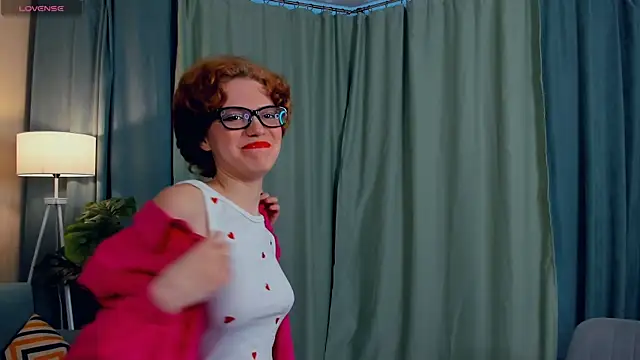 EdlinGathright online show from September 19, 2025, 3:54 am