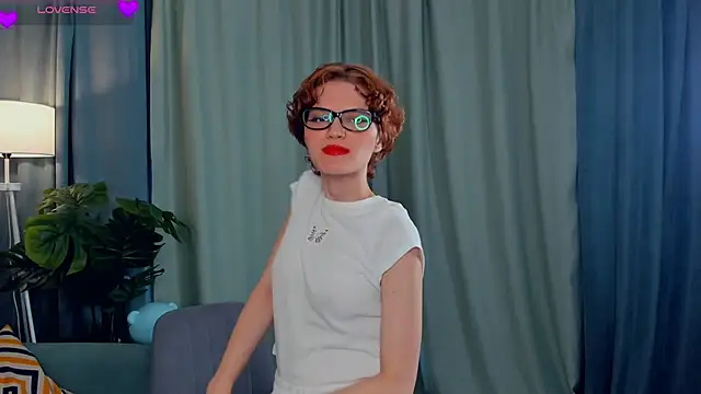 EdlinGathright online show from September 20, 2025, 4:39 am