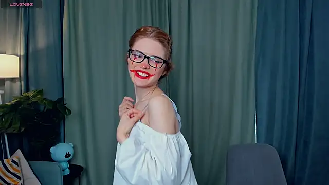 EdlinGathright online show from September 17, 2025, 4:36 am