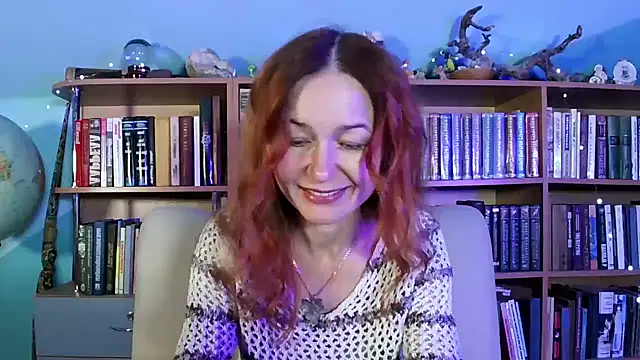 Foxilady357 online show from December 4, 2025, 1:54 pm