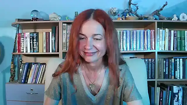 Snapshot of Foxilady357 chatting on May 20, 2026, 2:25 pm Foxilady357 online show from May 20, 2026, 2:25 pm