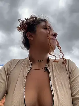 haally-mll online show from April 7, 2026, 6:32 pm