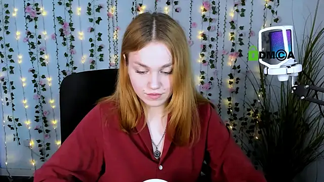 ellie fire1 online show from October 9, 2025, 7:36 pm