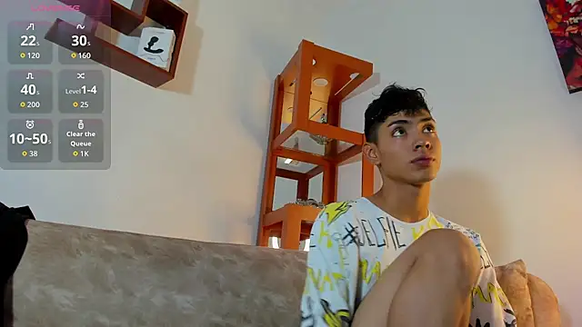 LoganTwink18 online show from November 27, 2025, 2:06 pm