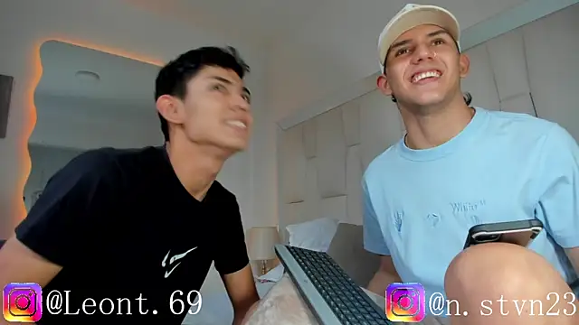 LoganTwink18 online show from April 4, 2026, 10:27 pm