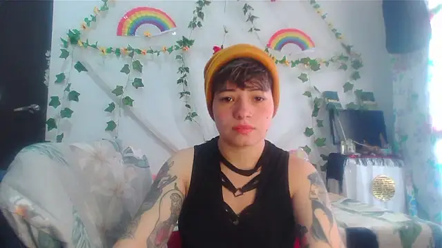 Snapshot of Mitsuha_gate chatting on February 3, 2026, 2:11 pm Mitsuha gate online show from February 3, 2026, 2:11 pm