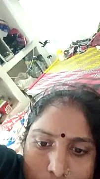 Snapshot of Guriya0076 chatting on May 17, 2026, 12:49 pm Guriya0076 online show from May 17, 2026, 12:49 pm