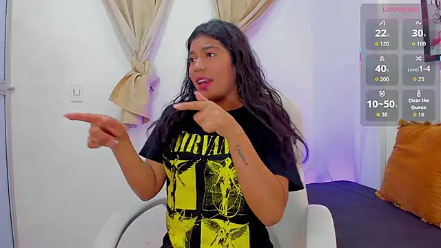 Snapshot of andrea_sanchezz chatting on October 13, 2025, 3:46 pm andrea sanchezz online show from October 13, 2025, 3:46 pm