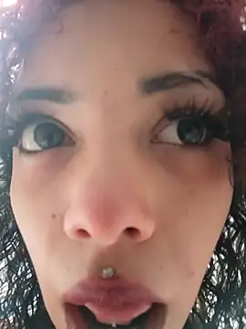 Snapshot of U-Upaaita chatting on February 22, 2026, 2:30 pm U-Upaaita online show from February 22, 2026, 2:30 pm