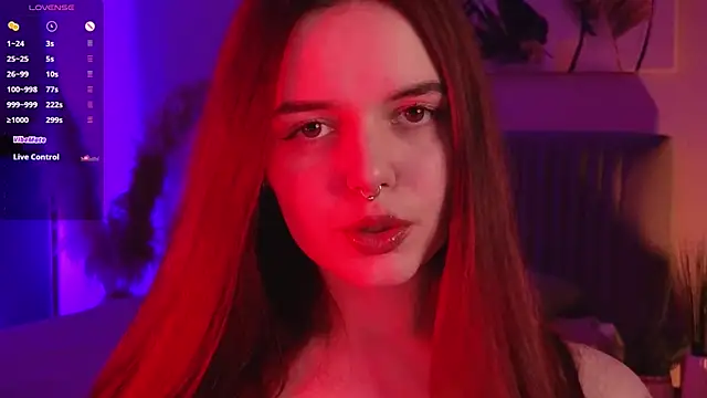 Snapshot of BellaDevile_ chatting on September 28, 2025, 2:13 pm BellaDevile online show from September 28, 2025, 2:13 pm