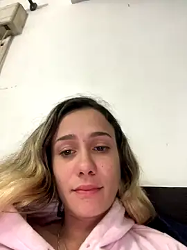 Snapshot of blond-96 chatting on September 24, 2025, 9:10 pm blond-96 online show from September 24, 2025, 9:10 pm