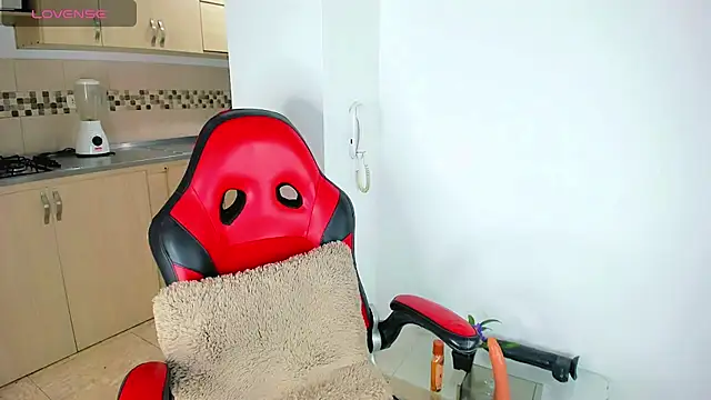 alexandra cute online show from October 25, 2025, 9:08 am