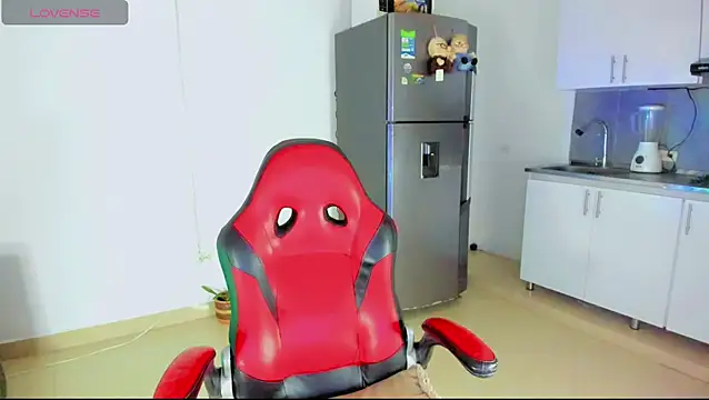 Snapshot of alexandra_cute chatting on March 16, 2026, 5:44 am alexandra cute online show from March 16, 2026, 5:44 am