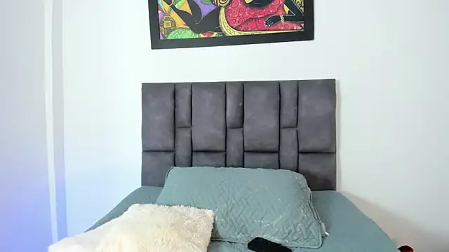 abby jones2 online show from December 4, 2025, 2:54 am