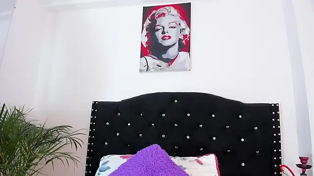 Snapshot of abby_jones2 chatting on April 9, 2026, 3:52 am abby jones2 online show from April 9, 2026, 3:52 am