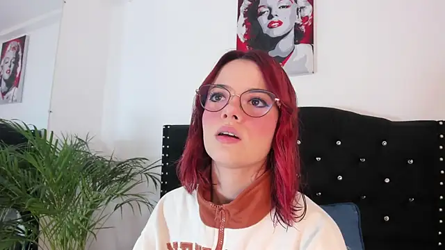 Snapshot of abby_jones2 chatting on April 10, 2026, 3:24 am abby jones2 online show from April 10, 2026, 3:24 am