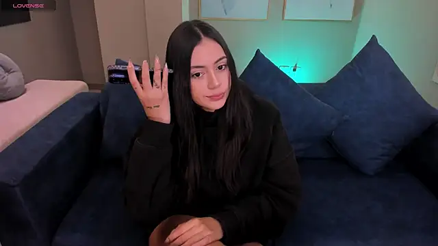 AmbarJames  online show from February 8, 2026, 11:52 am