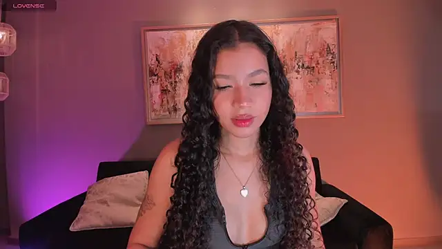 SophieHouston  online show from September 15, 2025, 12:11 am