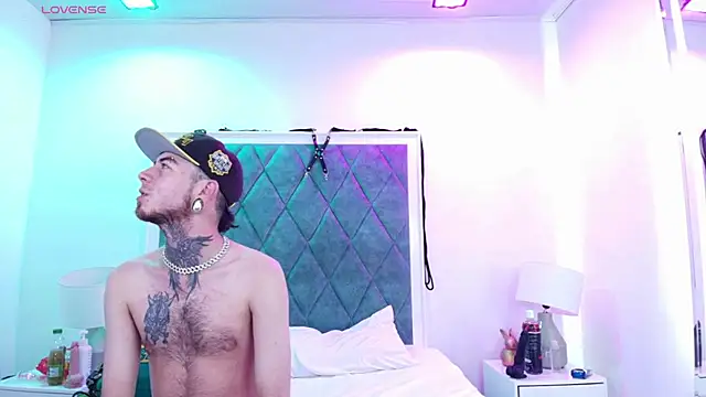 Asha zuri and adam online show from February 1, 2026, 12:36 pm