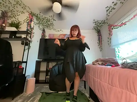 moan4mona online show from April 20, 2026, 10:44 pm