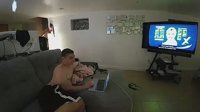 Snapshot of FLgUy40 chatting on November 25, 2025, 4:35 am FLgUy40 online show from November 25, 2025, 4:35 am