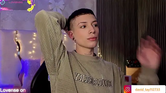 Snapshot of boyfox_tay chatting on February 23, 2026, 7:25 pm boyfox tay online show from February 23, 2026, 7:25 pm