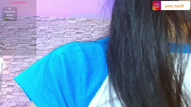 Snapshot of juno_tay chatting on October 3, 2025, 7:04 pm juno tay online show from October 3, 2025, 7:04 pm