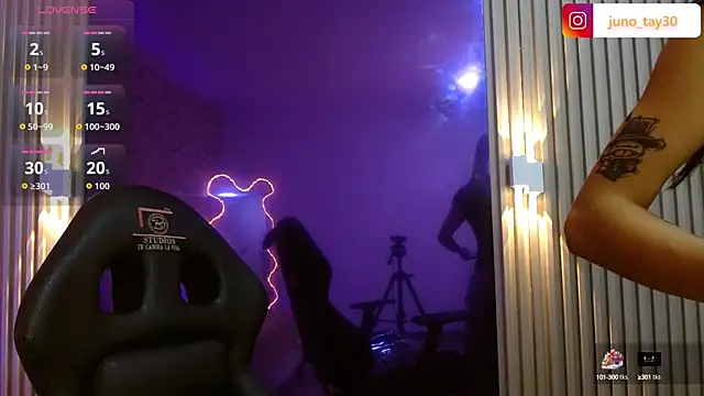 juno tay online show from October 15, 2025, 11:40 am