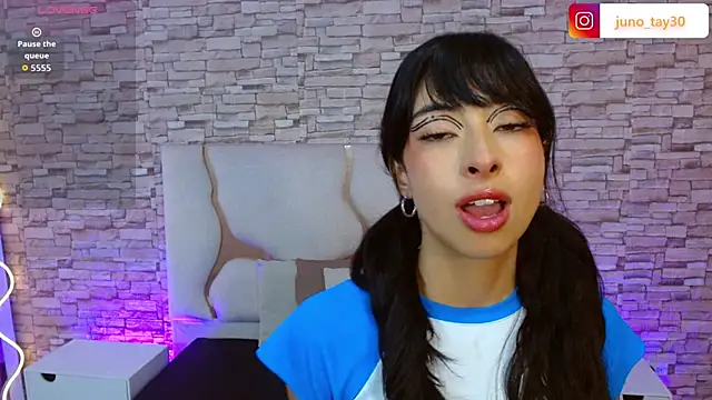 juno tay online show from October 20, 2025, 11:44 am