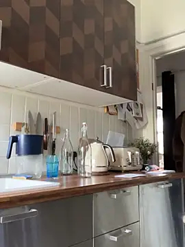 Snapshot of SexyLeon8 chatting on December 18, 2024, 10:51 am SexyLeon8 online show from December 18, 2024, 10:51 am