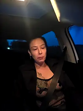 littleladyshelly online show from March 12, 2026, 6:01 pm