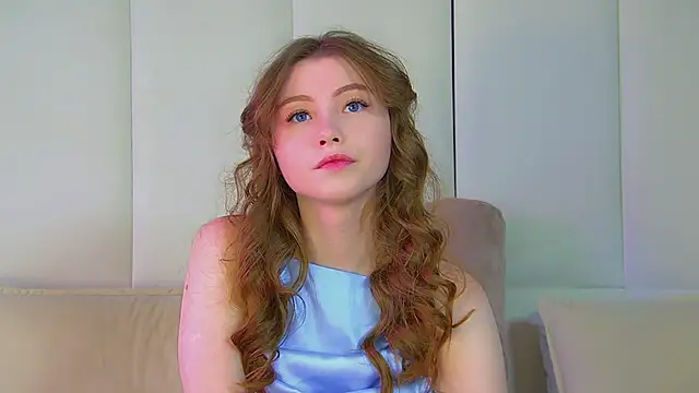 Snapshot of KeiraAsti chatting on September 23, 2025, 6:04 pm KeiraAsti online show from September 23, 2025, 6:04 pm